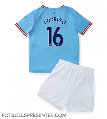 Manchester City Rodri Hernandez #16 Hemmatröja Barn 2022-23 Kortärmad (+ korta byxor)